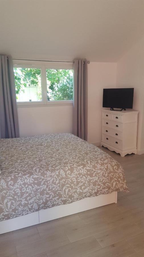 Ty-Yan Apartment Тур Екстериор снимка