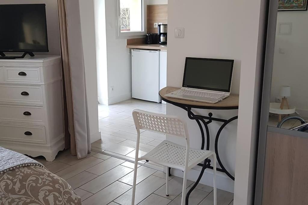 Ty-Yan Apartment Тур Екстериор снимка
